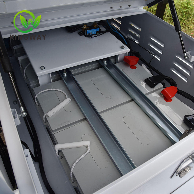 Mobile Surveillance Trailer Solar with 7M Manual Mast  KWST-600S-1