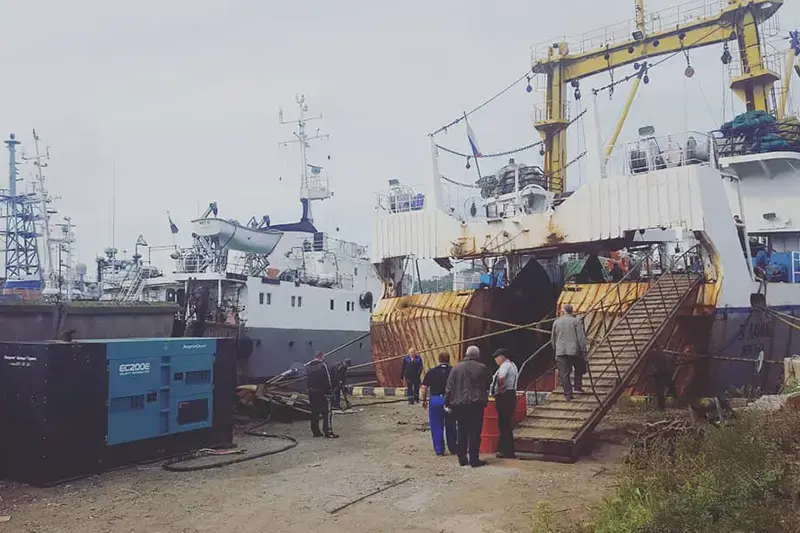 Encased Diesel Generator Sets .jpg