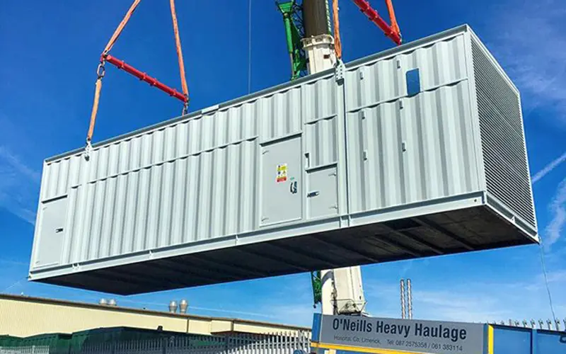 How does an air compressor work